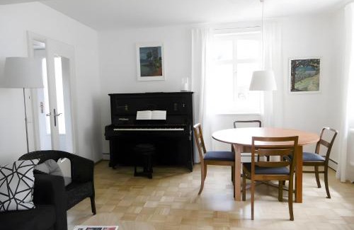 Ludwigshafen House | Schlößleweg 2a