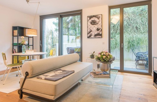 Heppenheim Apartment | Schlossberg Maisonette: Modern accommodation with a view for 4 people