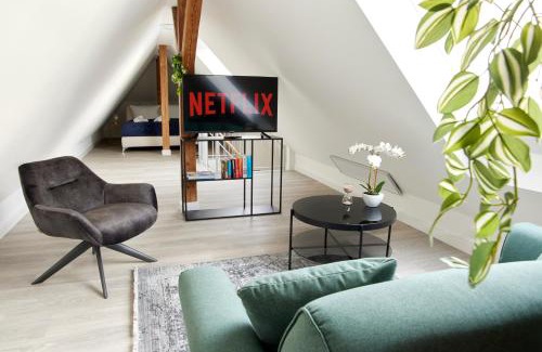 Schwetzingen Apartment | SCHLOSSBERG RESIDENCES - XXL-Design-Apartment mit Schlossblick für bis zu 12 Personen