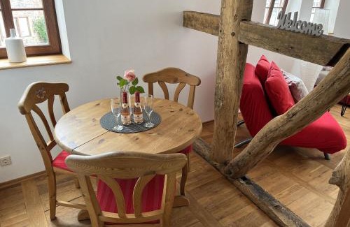 Homberg Apartment | Schlossbergwohnung Löwenhaus