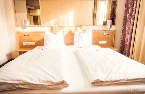 Neufahrn in Niederbayern Hotel | Schlosshotel Neufahrn