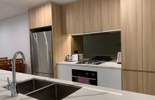 Schofields Apartment | Schofields Brand New 2 Br Apt Parking Privacy