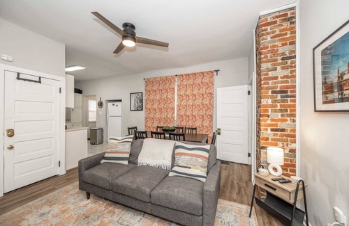 Old North Columbus House | Scholars Haven Close to Osu!