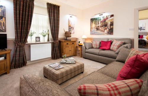 Gattonside House | School View