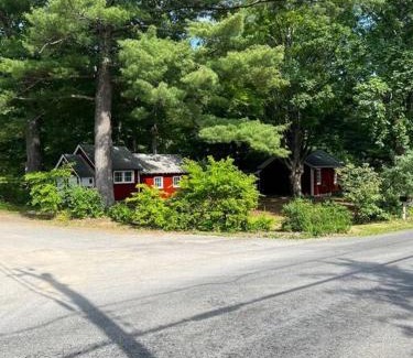Town of Marbletown House | Schoolhouse No. 11 * Hudson Valley Upstate Getaway