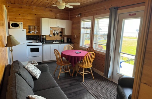 Summerside Cottage | Schurmans Shore Waterfront Cottage #8