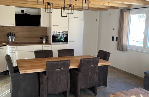 Kotschach-Mauthen Ski Chalet | Schwalmhütte - Newly built chalet directly on the ski slope