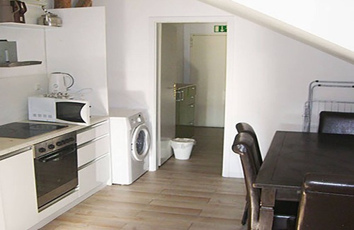 Ludwigsvorstadt Apartment | Schwanthaler 3 BedR Apart in Munich center