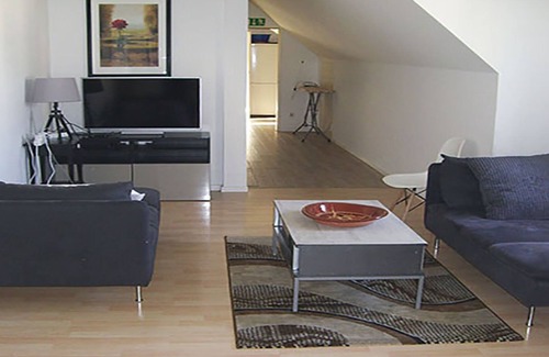 Ludwigsvorstadt Apartment | Schwanthaler 3 BedR Apart in Munich center