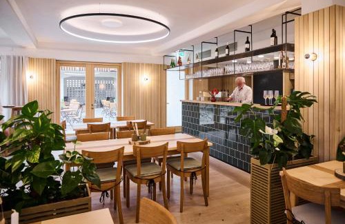 Teuschnitz Hotel | Schwarzes Kreuz Gasthaus Pension