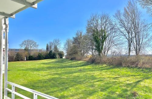 Altensteig Apartment | Schwarzwalapartment Nr 6 Presidential Suite 40qm Doppelbett Modern
