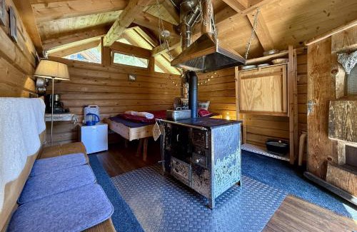 Schenkenzell Other | Schwarzwald Romantikhütte - Zweisamkeit - mit Bettwäsche, Handtücher und Holz