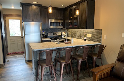 Sandpoint Condo | Schweitzer true ski in ski out condo