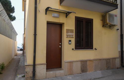 Scilla House | Scilla SeaFront Rooms