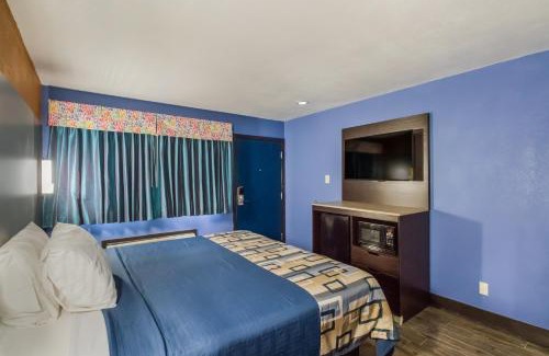 Carrollton Hotel | Scottish Inns