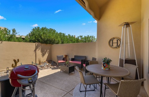 Central Scottsdale House | Scottsdal: Pool , 2BR/2BTH - Elegant!