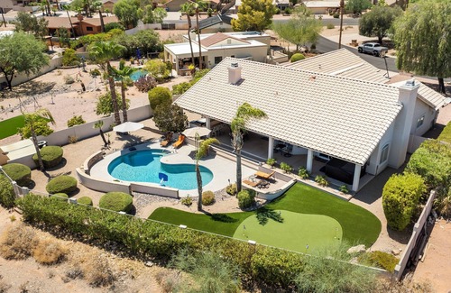 Fountain Hills House | "Scottsdale Area Oasis: Pool, Spa, Putting Green & Views!"