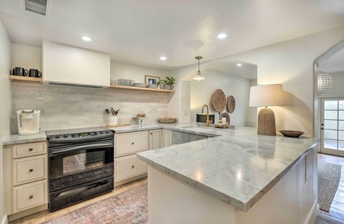 Alamos Condo | Scottsdale Condo w/Pool Access, Near Old Town!