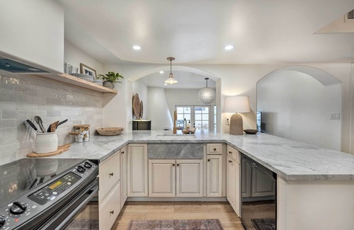 Alamos Condo | Scottsdale Condo w/Pool Access, Near Old Town!