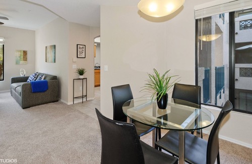 Kierland Apartment | SCOTTSDALE KIERLAND COMMONS 1 BED SHOPS FOOD