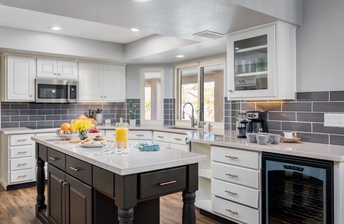 Scottsdale Vista House | Scottsdale, Master Suite, Pool Heat ($)