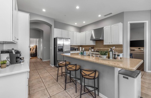 North Scottsdale House | Scottsdale Oasis, Pool Pet Friendly- Sleeps 8