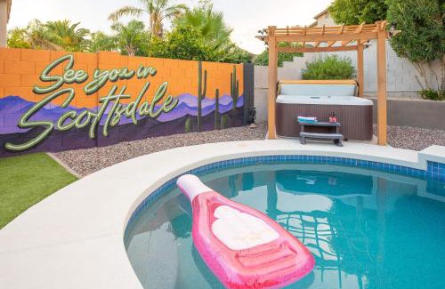 Tatum Horizons House | Scottsdale Paradise Poolside with Hot Tub & Gym