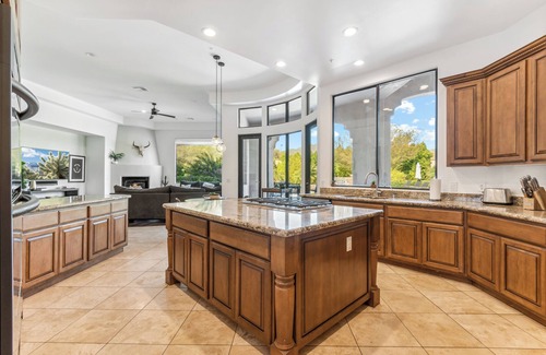 McDowell Acres House | Scottsdale Paradise- POOL, Spa, Pickleball/Basketball, Fire Pit & Great HIKING!
