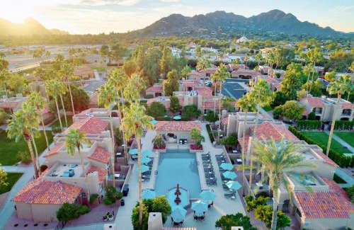 South Scottsdale Resort | Scottsdale Plaza Resort
