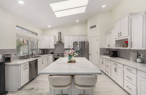 Paradise Park Vista House | Scottsdale Retreat 4 BR/3 BA # Pool #Lovely Backyard # Wifi # AC #