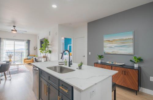 Desert View Village Apartment | Scottsdale Rodeo- Pool W- Views-King Bed-Parking S433