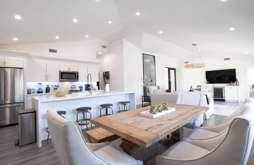 Scottsdale Estates Nine Condo | Scottsdale Roma 3 Bedroom Home by Redawning