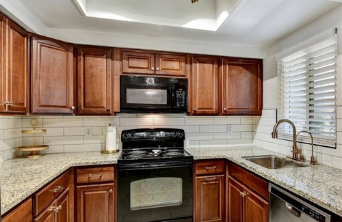 Central Scottsdale Condo | Scottsdale's Finest Luxury Living Condo in Heart of N. Scottsdale - 1B/1B