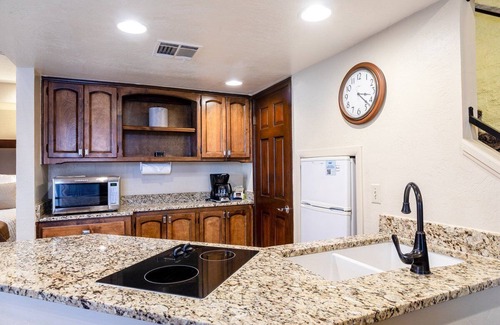 Scottsdale Condo | Scottsdale Spring Golf Week! Studio Villa With Terrace n6820
