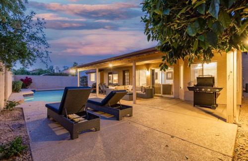 Eagle Point House | Scottsdale Upgraded 4BR with Pool & Near Golf