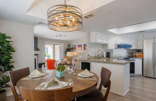 Village Four Condo | Scottsdale Winter Retreat