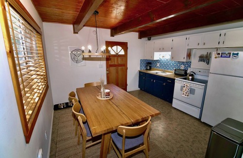 Pine Cove Cabin | Scout’s Hideaway! Modern boho-chic cabin w/views & A/C