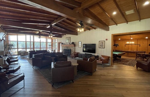 Evans Hotel | Scrappin Valley Lodge