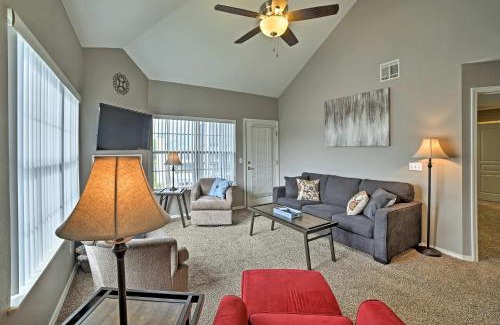 Table Rock Apartment | Screened Porch and Pool Access Condo in Branson