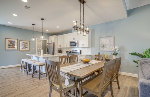 Frankford Villa | Screened Porch, Outdoor Shower: Millville Villa