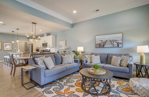 Frankford Villa | Screened Porch, Outdoor Shower: Millville Villa