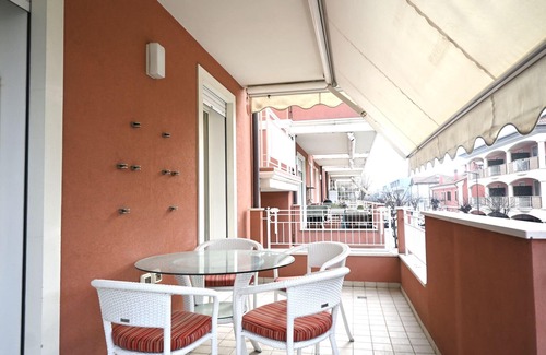 Marotta Apartment | SE134 – Marotta, two-room apartment with balcony and garage