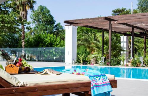 Kateleios House | Sea and Creek