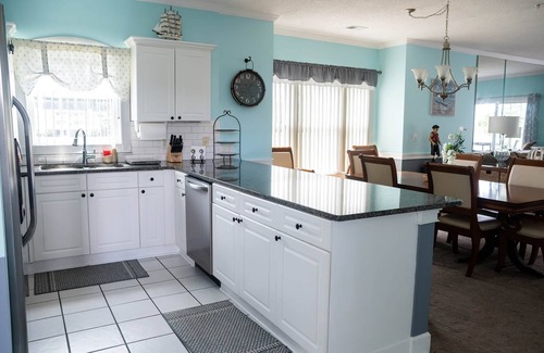 Central Myrtle Beach Apartment | "Sea and Tee Escape" 3 Bedroom Condo