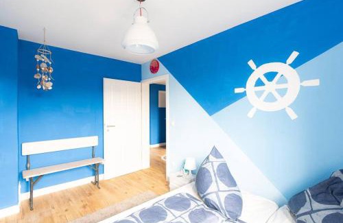 Neudorf-Nord Apartment | - Sea Apartment Duisburg Center & Parking spaces & Kingsize Bett - Central Station Hbf -