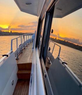 Madliena Boat Rental | Sea BaronIV "BedsonBoat"
