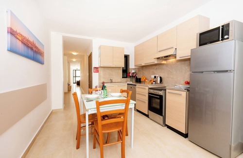Bugibba Apartment | Sea Bliss Maisonette on the ground floor close to sea - by Getawaysmalta