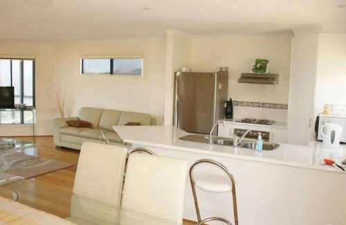 Port Vincent House | Sea-Breaze - An Oasis For The Whole Family