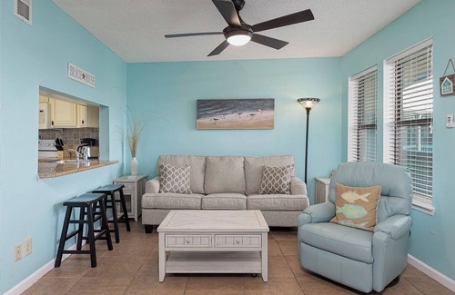 Gulf Shores Condo | Sea Breeze #305