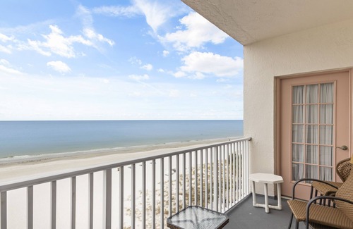 Madeira Beach Condo | 🌊 Sea Breeze #506 Direct Gulf Front with Prime Madeira Beach Location